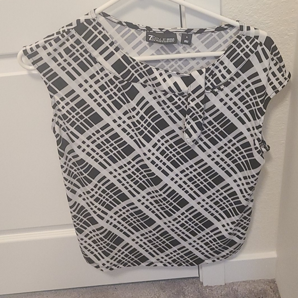 Short sleeve blouse